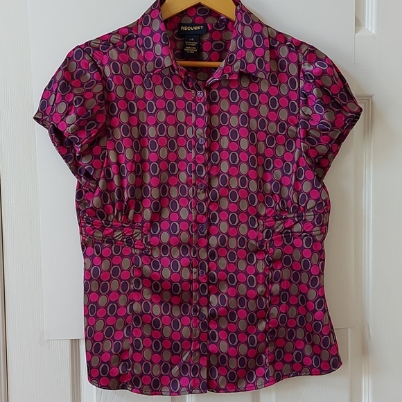 Request Cap Sleeve Shimmer Fuchsia blouse size L - Picture 3 of 13